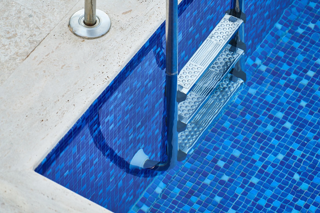 why-choose-us-03 pool, stairs, blue, that, swimming, summer, swim, deep, holiday, relaxation, relax, clean, empty, reflection, tile, ceramic, tiles, modern, peaceful, trip, nature, color